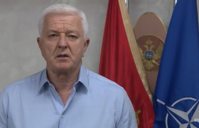 Nema govora o smanjenju plata u državnoj upravi, institucijama i preduzećima