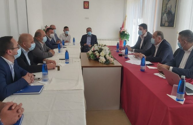 Simović u Petnjici: Najbolji odgovor na krizu je razvoj i na tome ćemo istrajavati