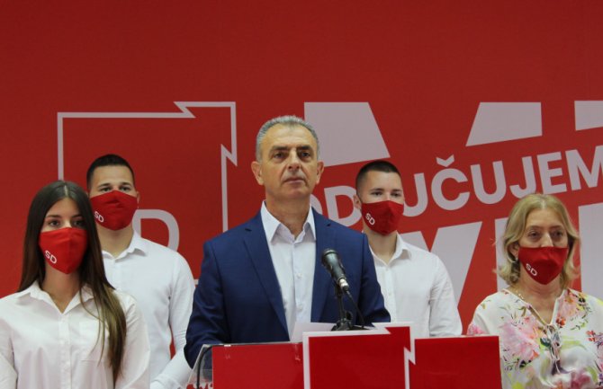 Hrapović: Tri klinike, tri bolnice i brojni e-servisi u programu Socijaldemokrata