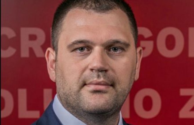 Anđušić: Lošim i zakašnjelim postupcima Vlada srozala sektor poljoprivrede na najniži nivo