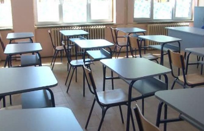 Beograd: Učenik se povrijedio u školi, preminuo u bolnici