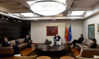 Marković: Za bolnice u Beranama, Nikšiću i Baru 1,2 miliona za nabavku opreme