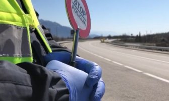 Uhapšeno dvoje učesnika auto-litija, sprovedeni u bjelopoljski zatvor