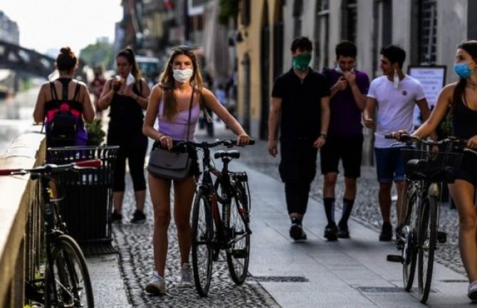 Italija produžila restrikcije, odložen povratak u gimnazijske klupe