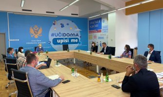 Početak školske godine odgođen za mjesec dana zbog epidemioloških rizika po zdravlje djece