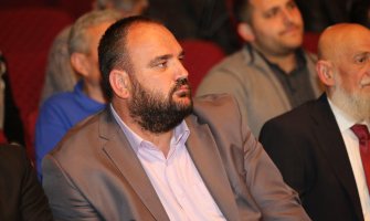 Muratović pozvao Opštinu Petnjica da omogući kupovinu udžbenika do 4. razreda