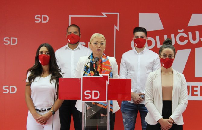 SD: Dugoročno umanjiti PDV za ugostiteljstvo