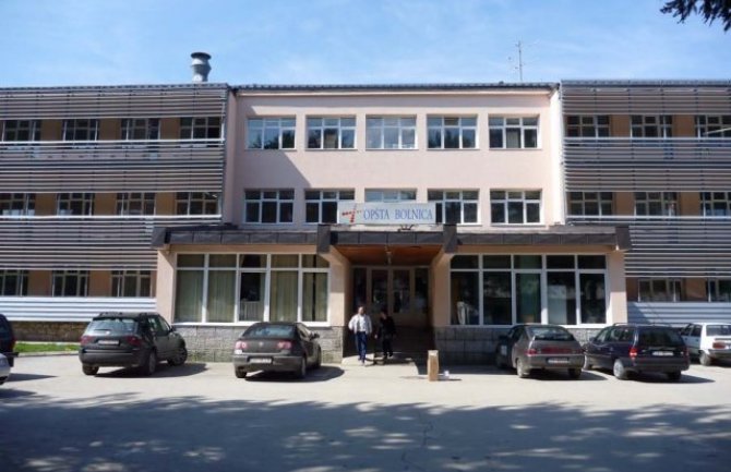 52 pacijenta na liječenju beranskoj bolnici, 10 ima tešku kliničku sliku