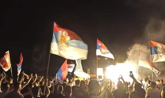 Saobraćaj odblokiran, ogromne kolone vozila, protestna šetnja u PG