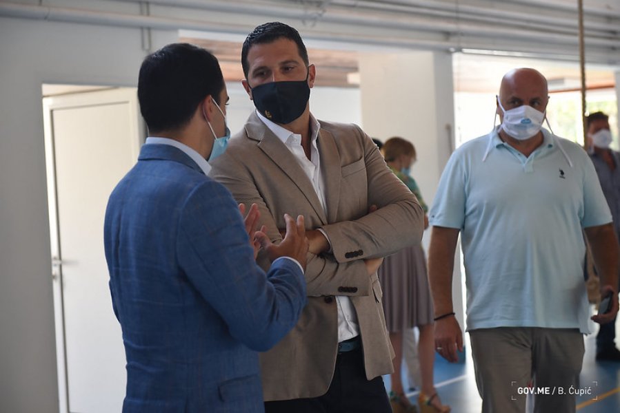 ministarJanoviipredsjednikoptineBarRaieviteren