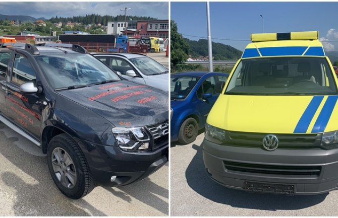 Dva vozila za Hitnu medicinsku pomoć