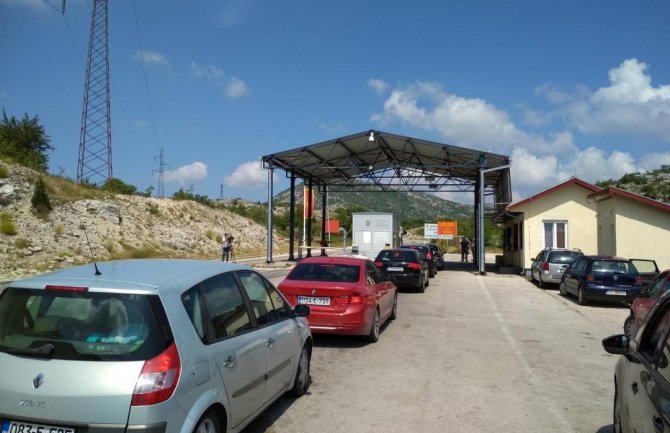 Vraćen sa graničnog prelaza Sitnica zbog zabrane ulaska u CG