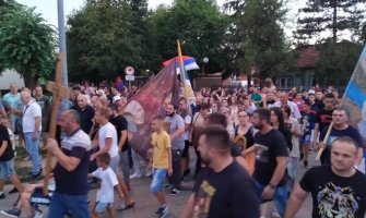 Protestne šetnje i večeras u više gradova: Za vikend da se ne izlazi na ulice