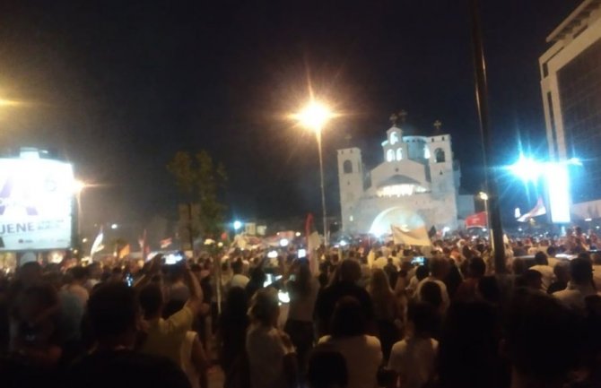 Slavlje izborne pobjede ispred hrama u Podgorici