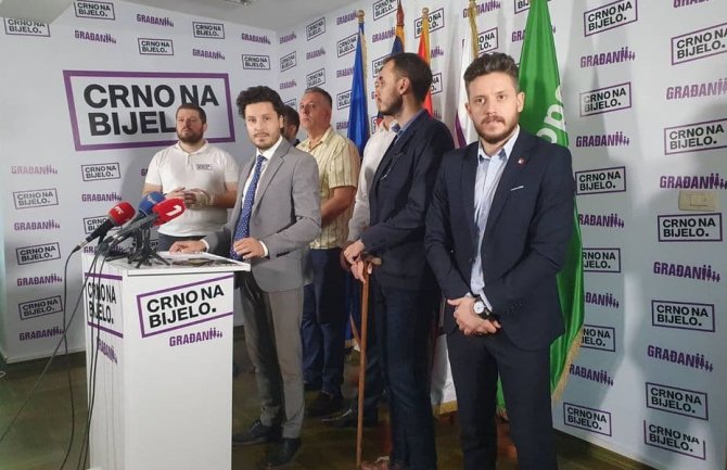 Abazović: Najoštrije osuđujem sinoćnja dešavanja, neće me pokolebati pritisci u naumu smjene vlasti jer je to blagotvorno za našu Crnu Goru