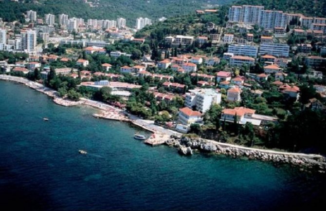 U odnosu na prošlu godinu u Herceg Novom 77% manje gostiju