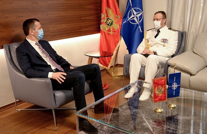 Vazduhoplovstvo i Mornarica Vojske Crne Gore i Vojske Slovenije jačaju saradnju