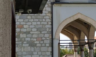 Član Foruma mladih URE donirao video nadzor Islamskoj zajednici u Pljevljima