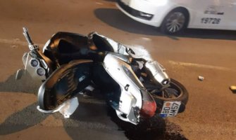 U sudaru motora i automobila povrijeđen motociklista