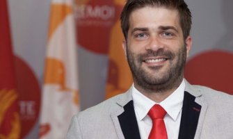 Rakočević: Naprasno odlučili da sebi vrate visoke plate