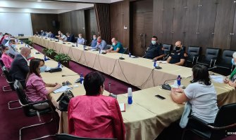 Insistiraće na nošenju zaštitnih maski i na otvorenom i u zatvorenom prostoru