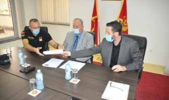 Upravi policije doniran uređaj za provjeru dokumenata vrijedan preko 50.000 eura