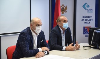 Za dan pregledano više od dvije ipo hiljade pacijenata: Domovi zdravlja primaju kovid pozitivna lica