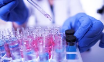 U Crnoj Gori tri osobe preminule od korona virusa, 15 pacijenata kritično