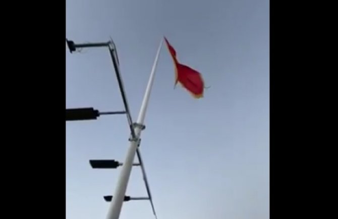 Nišavić: Nepoštovanje državnih simbola nije primjereno vremenu u kojem živimo ni slavnoj cg tradiciji