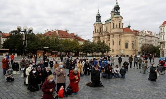 Češka: Skoro 12.000 novozaraženih, očekuje se dalje zaoštravanje mera