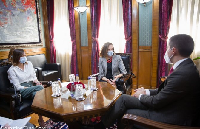 Parlament će unapređivati saradnju sa civilnim sektorom