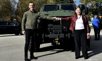 Crnogorska Vojska opremljena lakooklopnim vozilima najnovije generacije