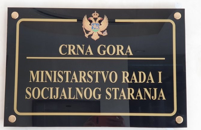 Sjutra počinje isplata materijalnih davanja