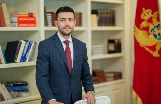 Živković: Konstruktivnim odnosom DPS i dalje postavlja standarde na političkoj sceni Crne Gore