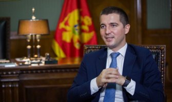 Bečić: Zakonom zabraniti i najmanje izborne zloupotrebe