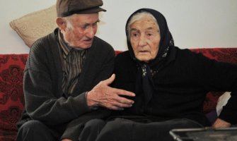 Radovan (100) i Anđelija (92) sedam decenija jedu zajednički hljeb