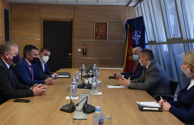 Ne postoje informacije o ugroženosti bilo kog crnogorskog građanina ili političkog lidera