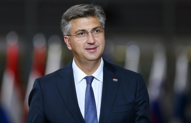 Plenković mora u samoizolaciju na deset dana, njegova supruga pozitivna na koronu