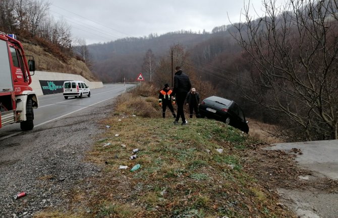 Put Mojkovac-Bijelo Polje: Više nezgoda zbog poledice, vozači oprez