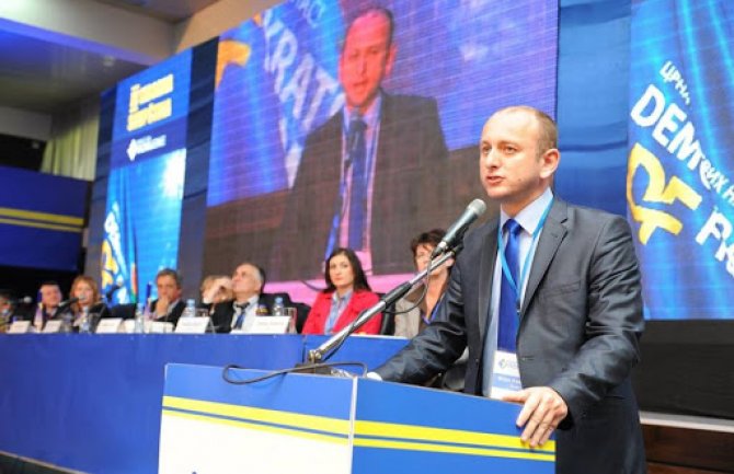 DNP: Nadležni organi da zaštite Abazovića, on obavezan da kaže ko mu je ponudio 21 milion eura