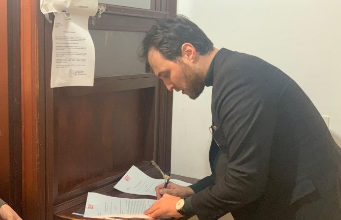 Мilačić u Herceg Novom podnio krivičnu prijavu protiv Miodraga Perunovića