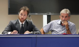 Milačić: Nije Željko Savović palio Nato zastavu, zapalio sam je ja