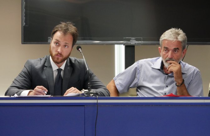 Milačić: Nije Željko Savović palio Nato zastavu, zapalio sam je ja