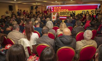 Demokrate Bar: Za besplatne udžbenike i Narodnu kuhinju nema povećanja sredstava