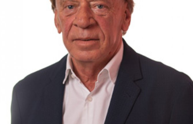 Radulović da javno potvrdi ili demantuje tvrdnje premijera u vezi sa radom ambasadorke Kuliš