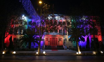 Zgrada predsjednika u duginim bojama