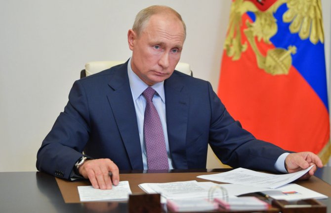 Putin potpisao novi zakon koji bivšim ruskim predsjednicima daje doživotni imunitet