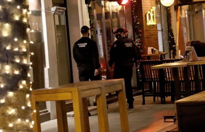 Uprkos zabrani otvorili kafiće, pivedeno nekoliko radnika