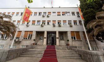 U toku je pauza u radu Skupštine : Čekaju odluku DIK-a o upražnjenom poslaničkom mjestu