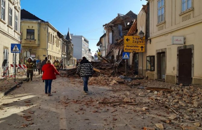 U Hrvatskoj raste broj žrtava od razornog zemljotresa, još jedno podrhtavanje kod Siska